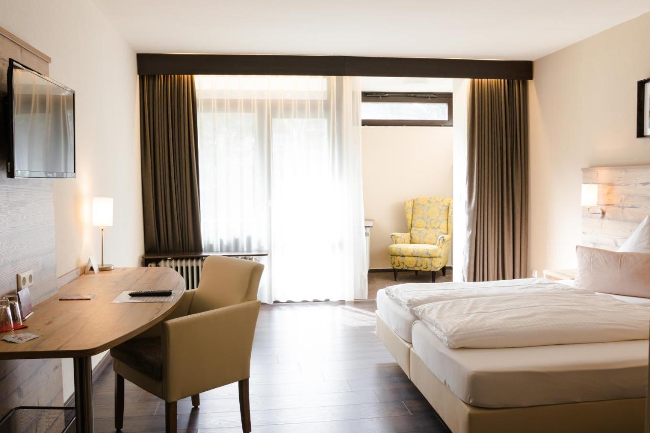 Hotel Luisenpark Бад Бергцаберн Екстериор снимка