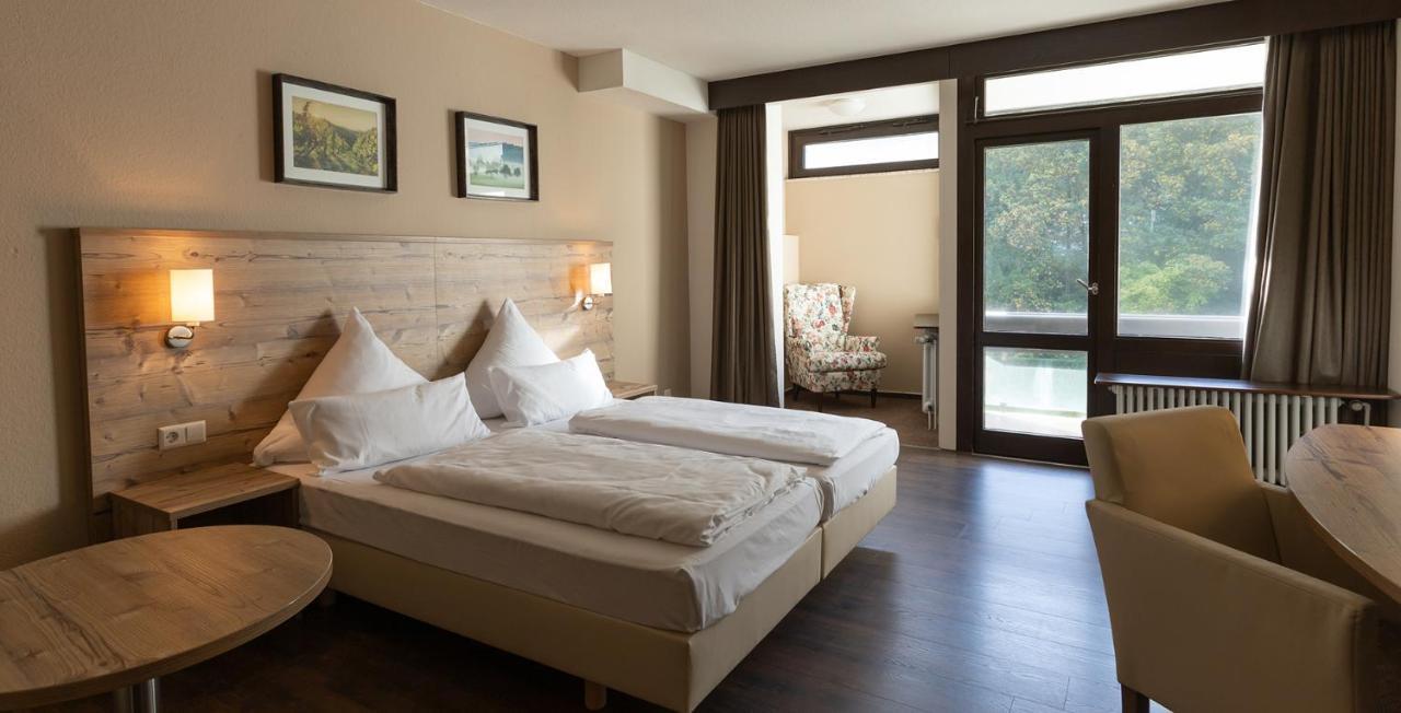 Hotel Luisenpark Бад Бергцаберн Екстериор снимка