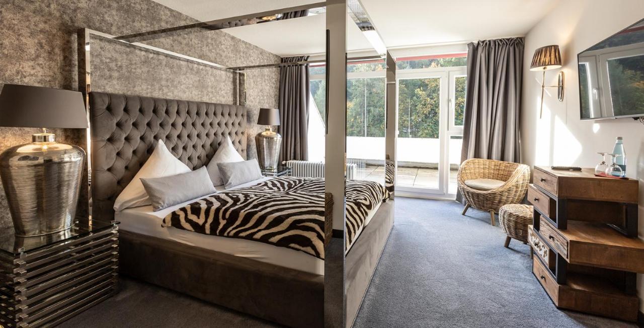 Hotel Luisenpark Бад Бергцаберн Екстериор снимка