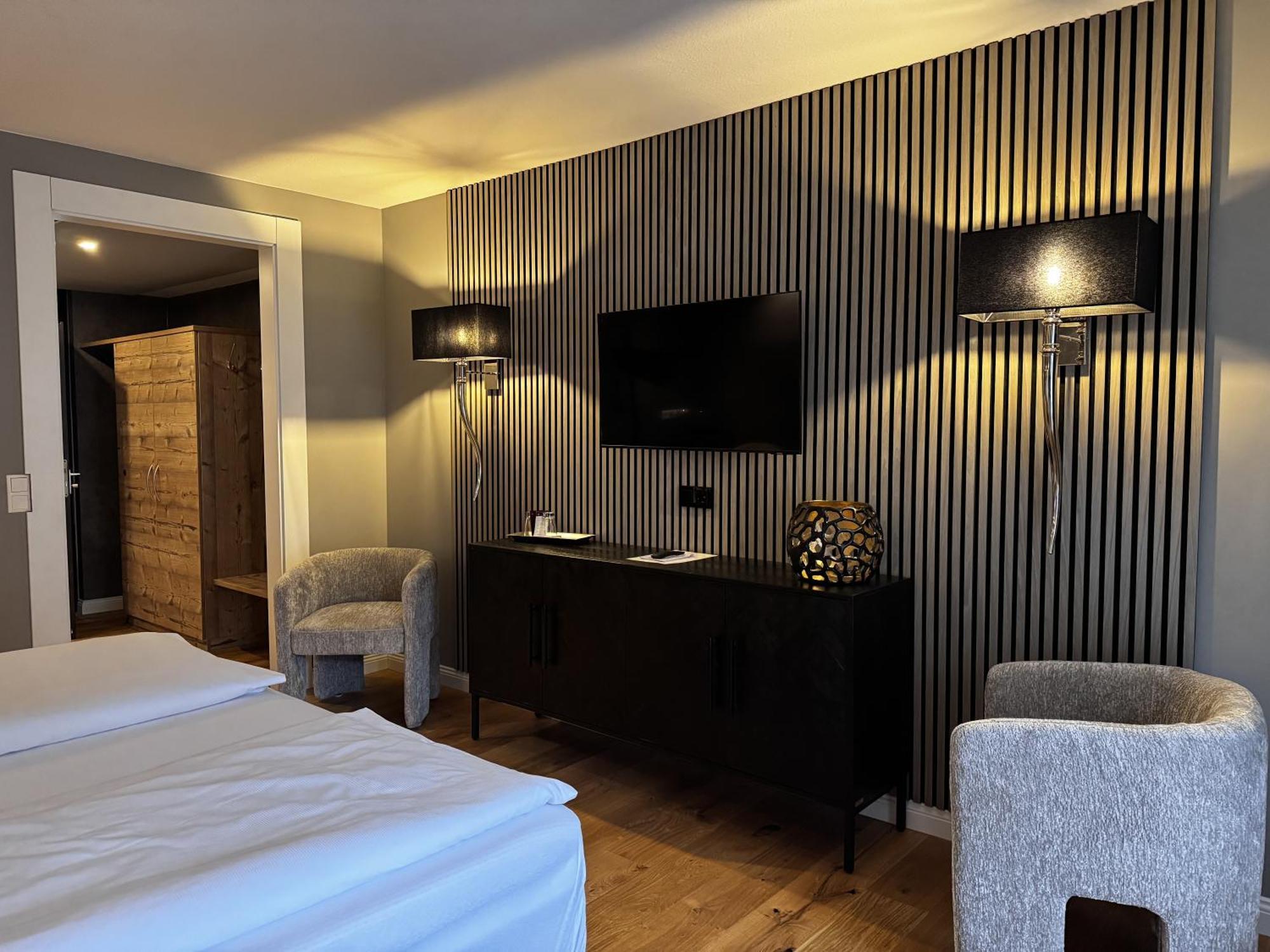Hotel Luisenpark Бад Бергцаберн Екстериор снимка