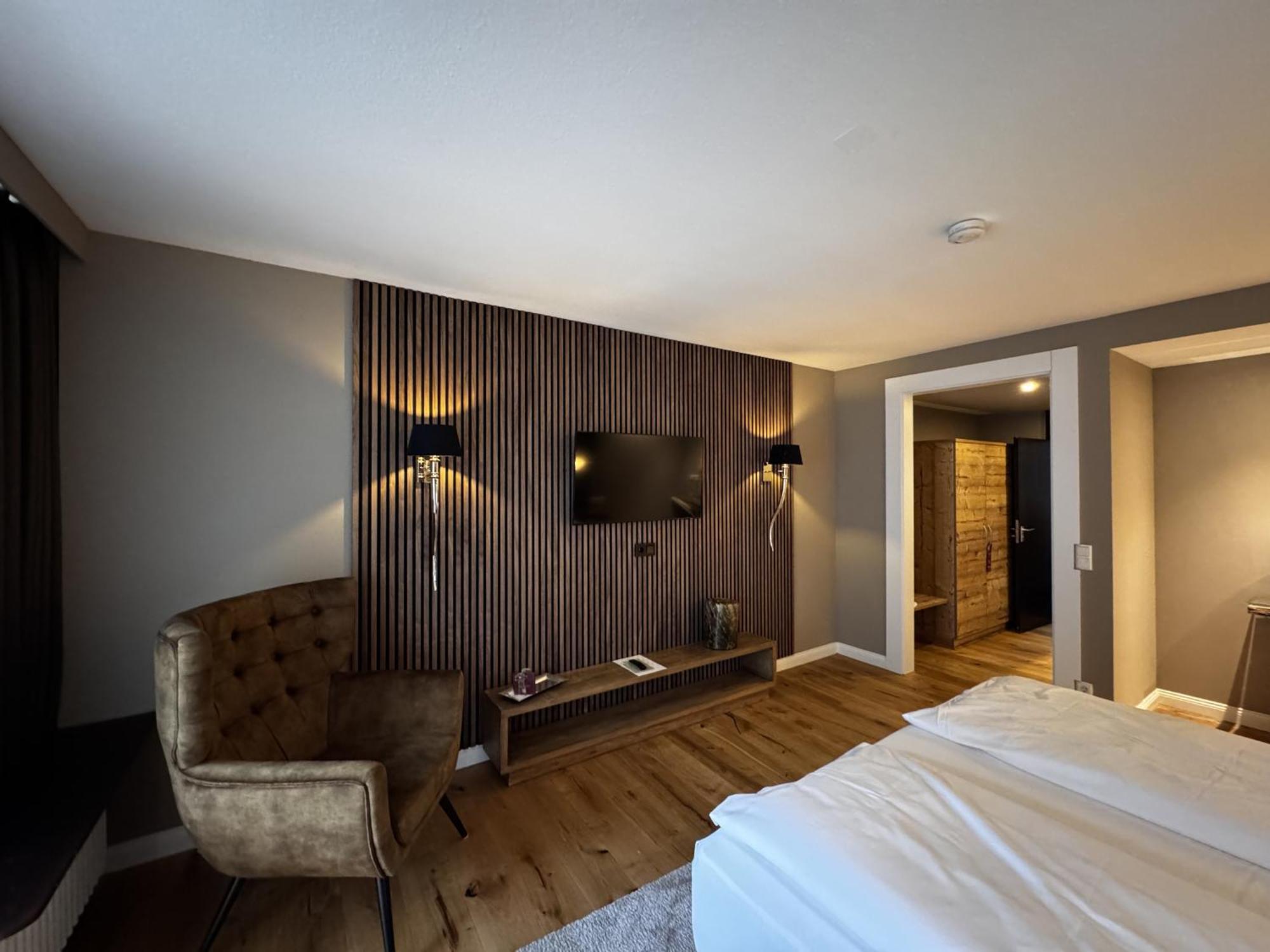 Hotel Luisenpark Бад Бергцаберн Екстериор снимка